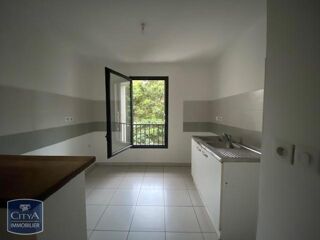  Appartement à louer 4 pièces 91 m²