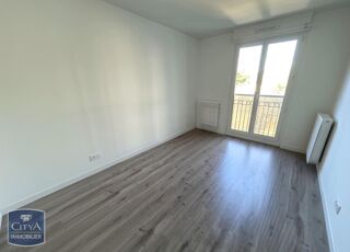  Appartement à louer 3 pièces 65 m²