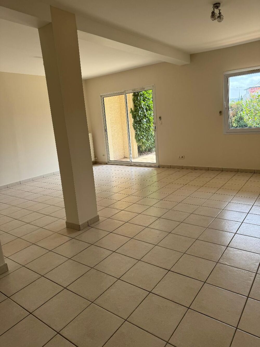 location Maison - 4 pièce(s) - 97 m² Andrézieux-Bouthéon (42160)