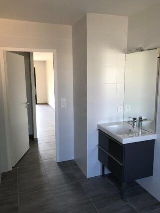  Appartement � louer 3 pi�ces 75 m�