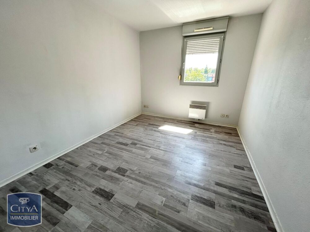 À LOUER : Découvrez cet appartement récent de type T2, i....
