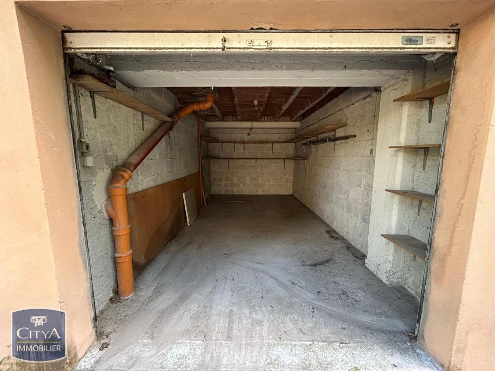 location Parking / Garage - 16 m² Valence (26000)