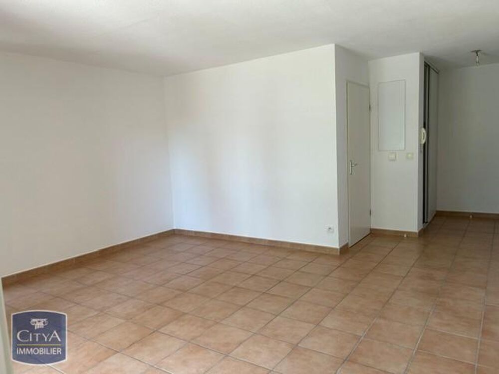 Appartement 3 pièces avec place de parking et climatisat....