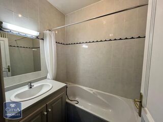  Appartement à louer 3 pièces 73 m²