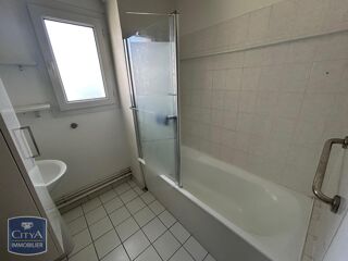  Appartement à louer 2 pièces 56 m²