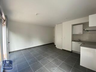  Appartement à louer 2 pièces 44 m²