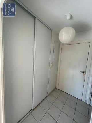  Appartement à louer 2 pièces 42 m²