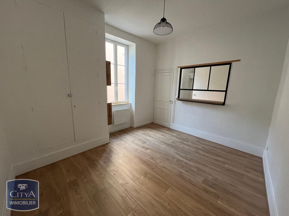 À LOUER : Dans une petite copropriété, découvrez ce char....