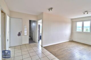  Appartement à louer 3 pièces 68 m²