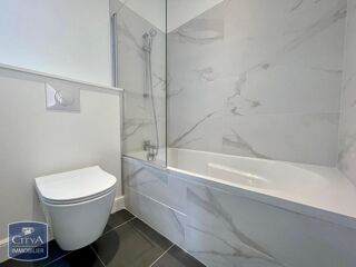  Appartement à louer 4 pièces 72 m²