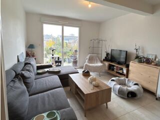  Appartement à louer 3 pièces 65 m²