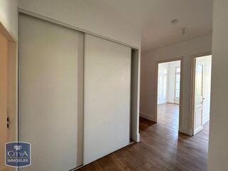 location Appartement - 3 pièce(s) - 84 m² Marseille 2