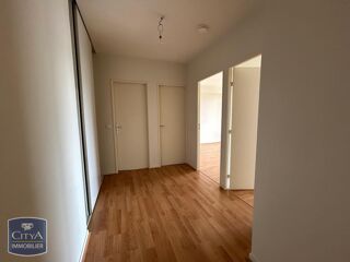  Appartement à louer 3 pièces 78 m²
