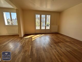  Appartement à louer 4 pièces 93 m²
