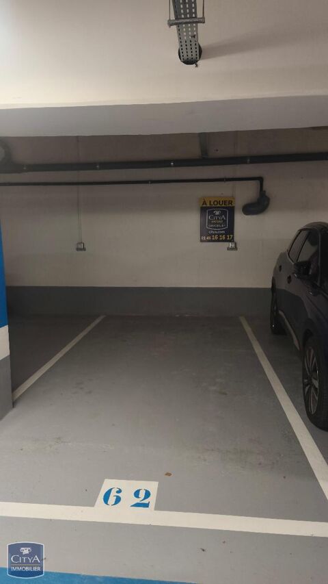  Parking / Garage � louer 