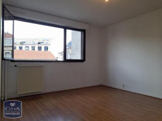  Appartement à louer 4 pièces 85 m²