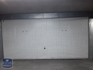  Parking / Garage à louer 