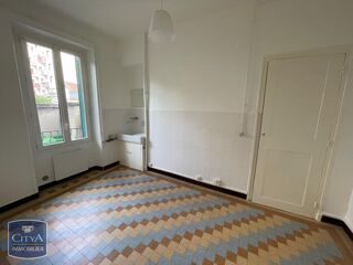  Appartement à louer 1 pièce 32 m²