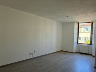  Appartement à louer 2 pièces 56 m²