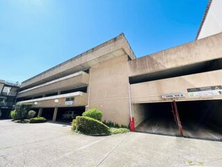 Parking / Garage à louer 11 m²