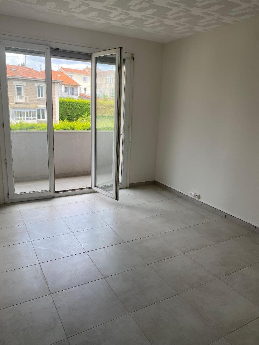 location Appartement - 2 pièce(s) - 46 m² Saint-Étienne (42000)