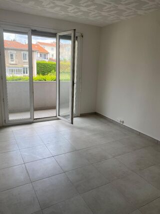  Appartement à louer 2 pièces 46 m²