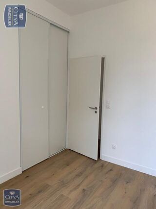  Appartement à louer 3 pièces 61 m²