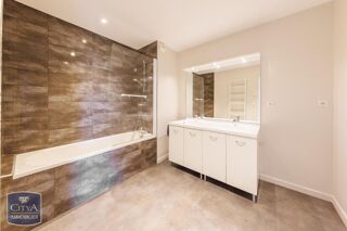  Appartement à louer 2 pièces 78 m²