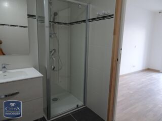  Appartement à louer 2 pièces 43 m²