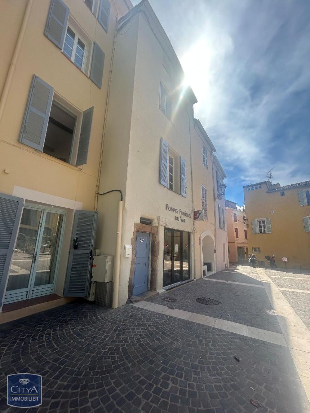 À LOUER : Appartement T2 situé dans le centre historique....