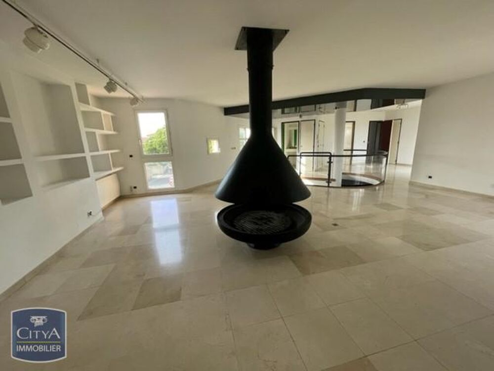 location Appartement - 3 pièce(s) - 142 m² Istres (13800)
