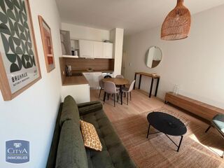  Appartement à louer 2 pièces 32 m²
