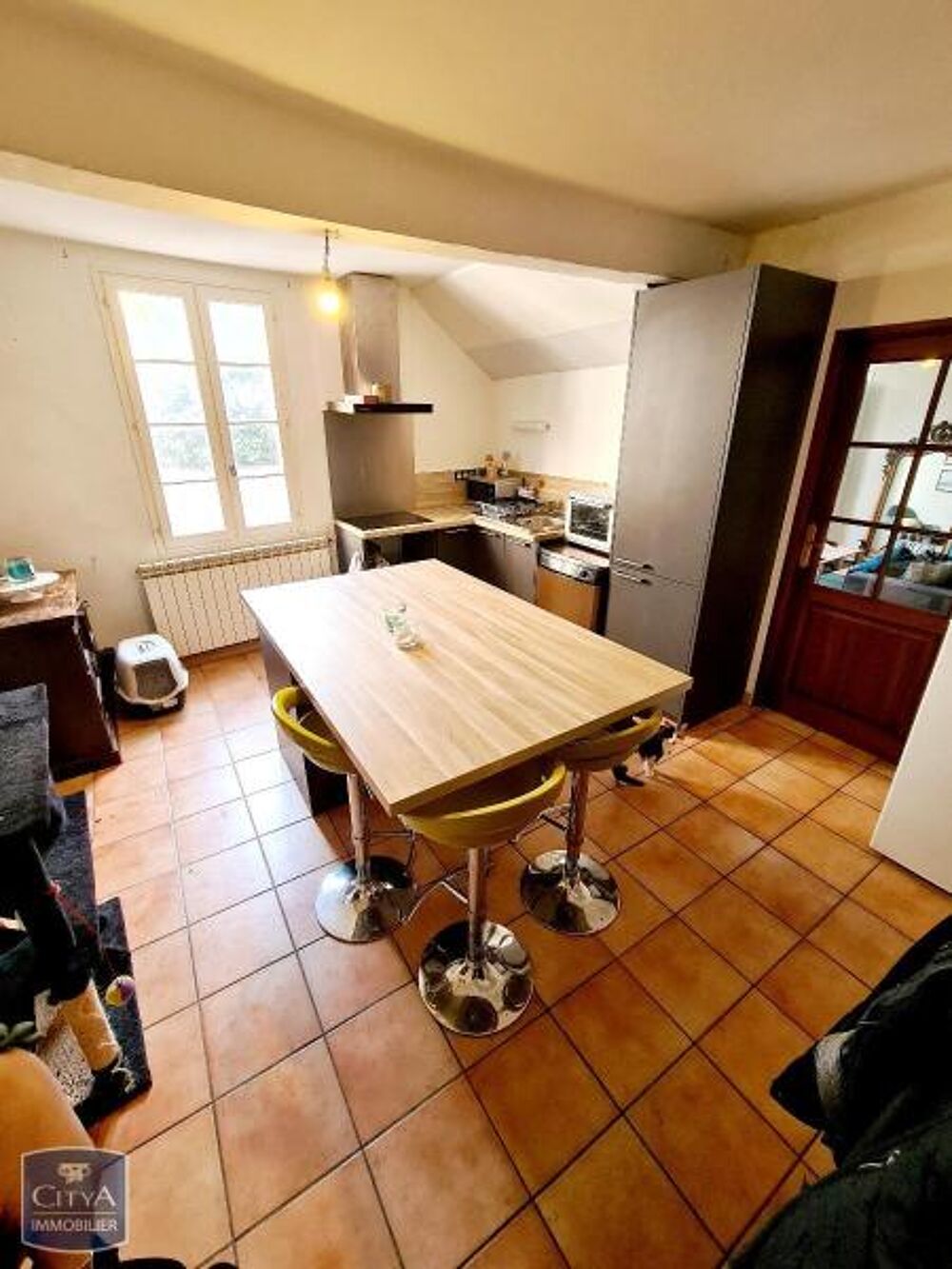 location Appartement - 2 pièce(s) - 58 m² Clermont-l'Hérault (34800)