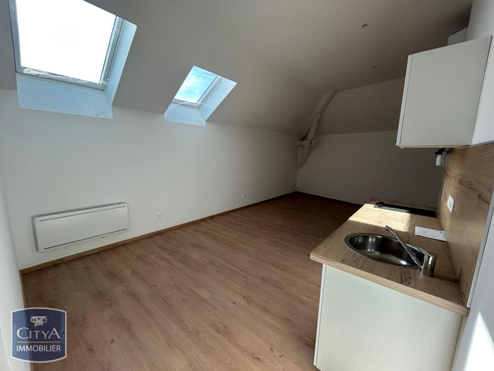 location Appartement - 1 pièce(s) - 40 m² Saint-Quentin (02100)