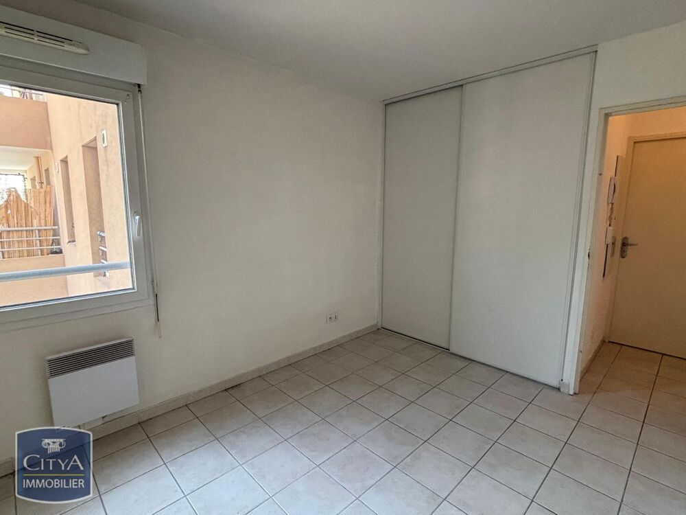 location Appartement - 1 pièce(s) - 47 m² Nimes (30900)