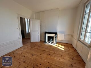  Appartement à louer 4 pièces 63 m²
