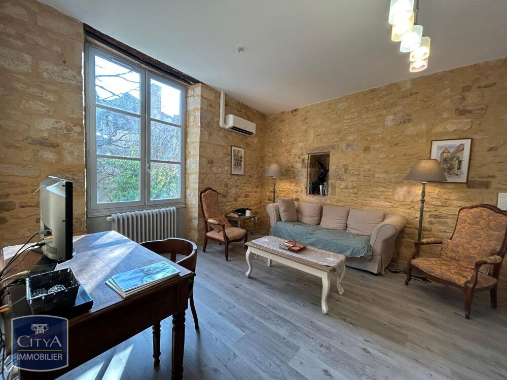 location Appartement - 3 pièce(s) - 72 m² Sarlat-la-Canéda (24200)