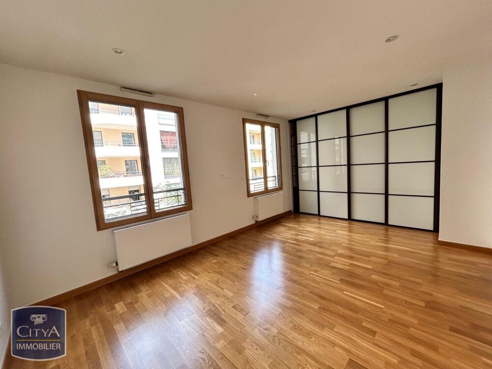 location Appartement - 4 pièce(s) - 120 m² Villefranche-sur-Saône (69400)