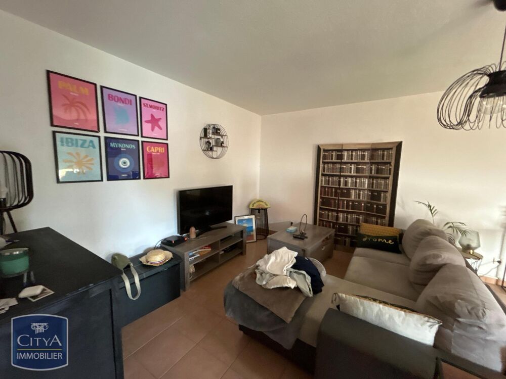 À LOUER : Appartement T2 situé à Carpentras. Ce bien d'u....