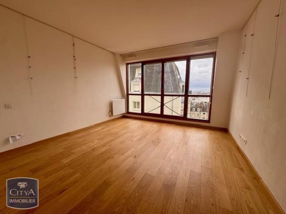 Appartement T2 avec parking et cave: Résidence Seniors L....
