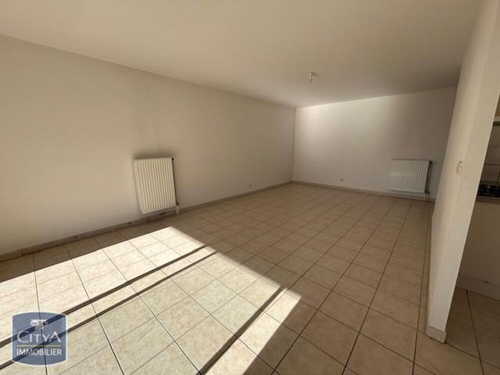 À LOUER : Appartement T4 à Salon de Provence + GARAGE Dé....