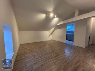  Appartement à louer 2 pièces 33 m²