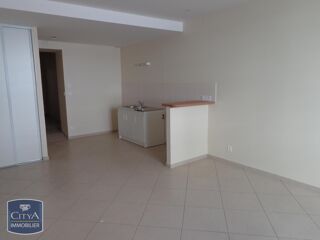  Appartement à louer 3 pièces 66 m²