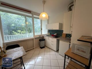  Appartement à louer 1 pièce 28 m²