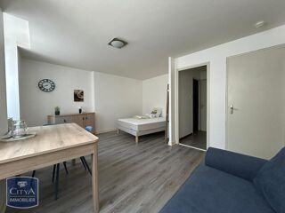  Appartement à louer 1 pièce 32 m²
