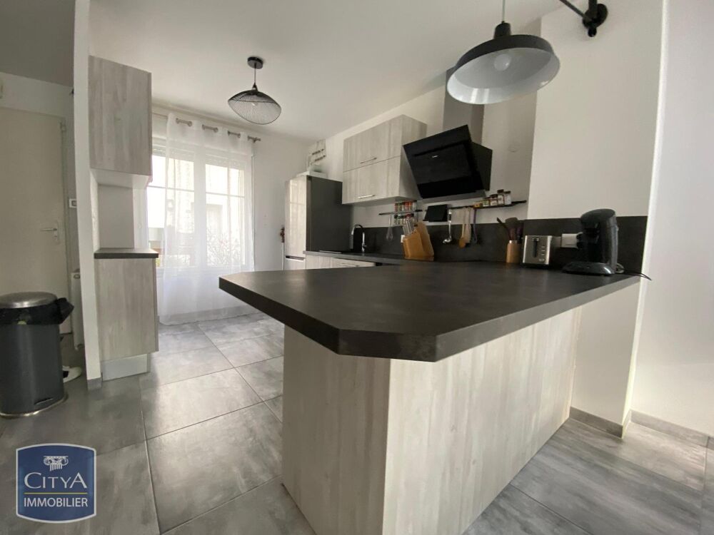 location Maison - 4 pièce(s) - 80 m² Saclay (91400)