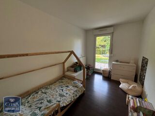  Appartement à louer 3 pièces 64 m²