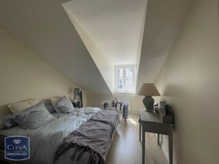  Appartement à louer 5 pièces 120 m²