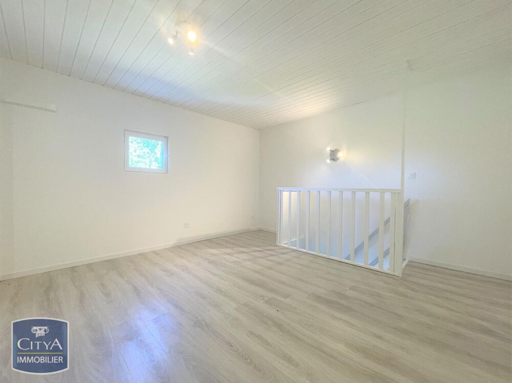 location Appartement - 2 pièce(s) - 57 m² Arveyres (33500)