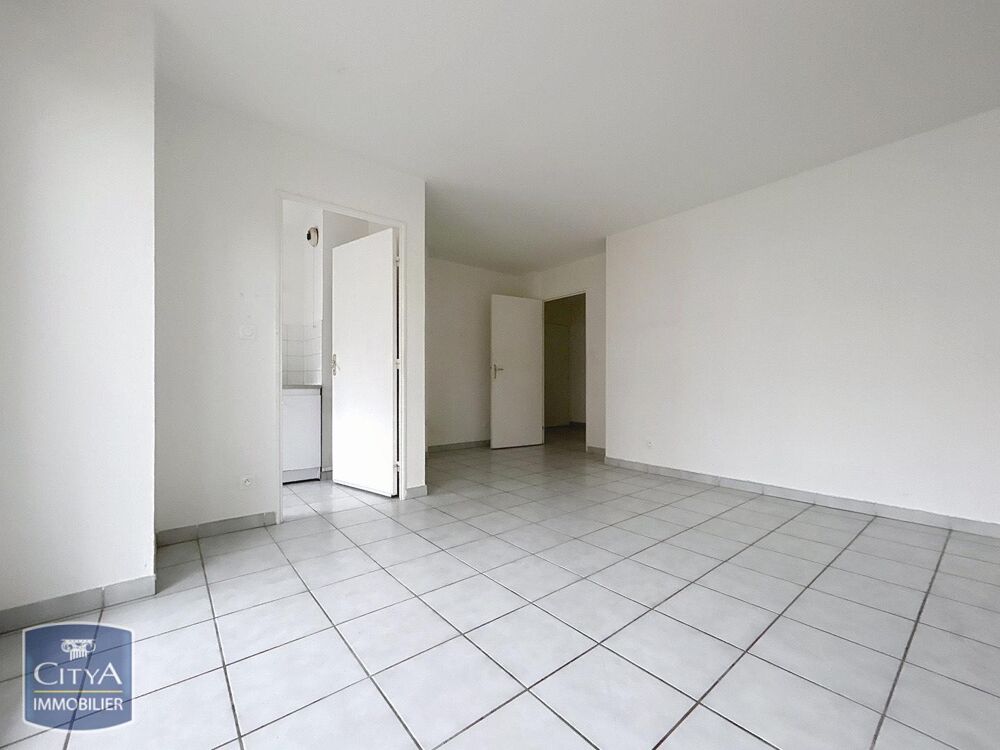 location Appartement - 3 pièce(s) - 54 m² Lyon 8